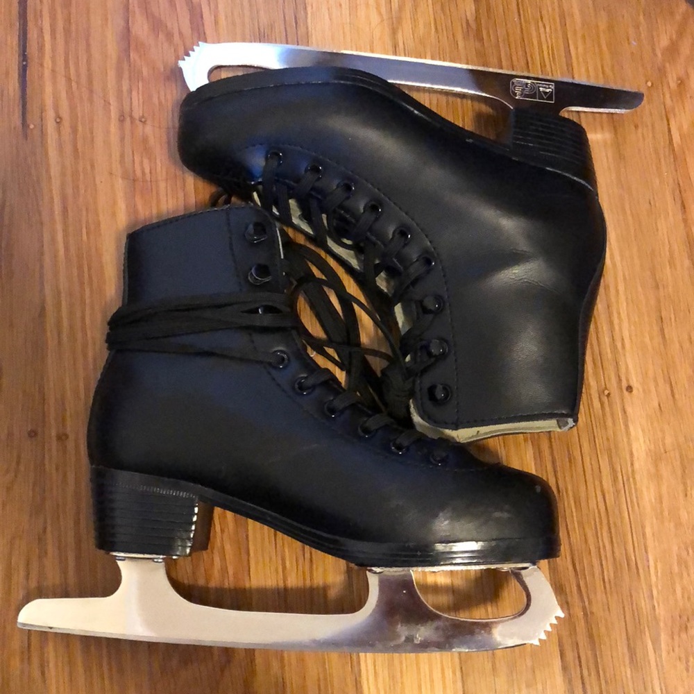 Ice skates
